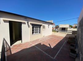 Monoambiente con terraza cerca de todo, husdjursvänligt hotell i Corrientes