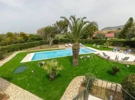 3-Casa sul mare con piscina vicino Cefalù