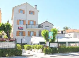 Hotel Trogir
