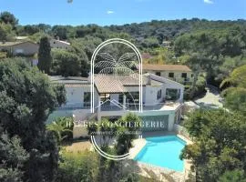 Villa l'Arbanaise vue mer piscine presqu'Ile Giens BY HC