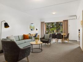 Oxley Court Serviced Apartments, hotel near Manuka Shopping Area, Canberra