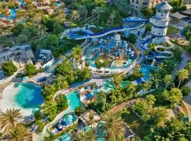 Le Meridien Mina Seyahi Beach Resort & Waterpark