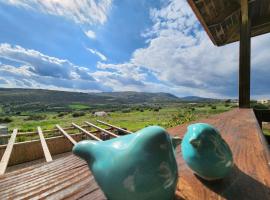 Zug Yonim, hotel with jacuzzis in Livnim