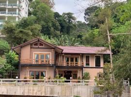 The Moonlight Guesthouse, hotel in Patong Beach