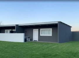 Noordoewer Self Catering Chalets, holiday rental sa Noordoewer