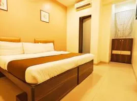 Hotel Amfahh - Andheri West Railway Station