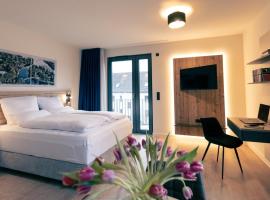 Nena Apartments SPREEblau "New Opening 2023", budget hotel in Berlin