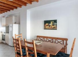 "Triacanthos" 2 bedroom house, hotell i Moutsouna Naxos