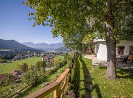 Blick auf's Schloss, hotel med parkering i Itter