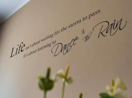 Vanda Luxury House near Gardaland and Garda Lake, Hotel in Castelnuovo del Garda