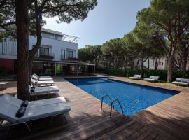 NM Suites by Escampa Hotels, hotel dicht bij: Pp's Park, Castell-Platja d'Aro