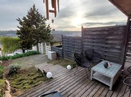 Appartement Duplex avec jardin, hotel sa parkingom u gradu Rodez