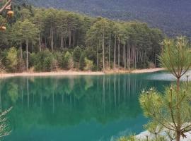 Peak heaven, hotel cerca de Lago Doxa, Feneos