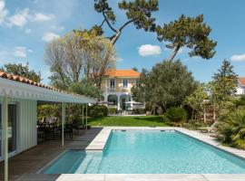 Villa Les Délices, hotel con pileta en Cap-Ferret