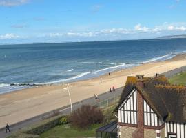 Les Marines - Belle Vue Mer, lejlighed i Cabourg