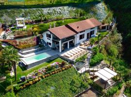 Villa Rosch, holiday home in Lezzeno