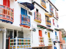Hotel el tesoro, hotel in San Roque