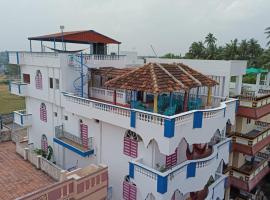 Holi-Wood Guesthouse, hotelli kohteessa Pondicherry