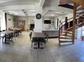 G&icirc;te de Manehouarn, hostel en Plouay