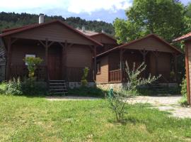 Casitas Cinco Castaños, hotel v destinaci Candelario