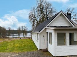 2 Bedroom Amazing Home In Gislaved, hotel de lujo en Gislaved