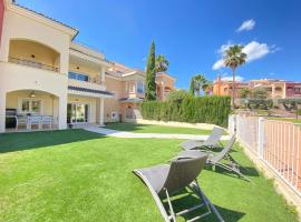 Soleada PBaja con Gran Terraza a pie de piscina Altaona Golf, leilighet i Murcia