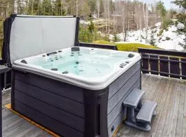 4 Bedroom Awesome Home In Drangedal