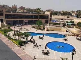 Loaloat maadi Hostel "Cornich Elnile"