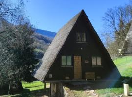 Chalet bois Woody proche Luchon,Peyragudes,le mourtis, hotel with parking in Cierp