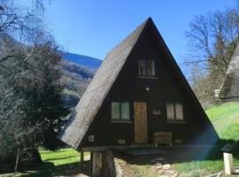 Chalet bois Woody proche Luchon,Peyragudes,le mourtis, hotel in Cierp