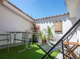 Maison de village rénovée au calme, terrasse, parking - FR-1-604-2