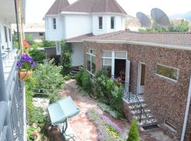 Guest House Fairy Tale, spa hotel in Kaji-Say