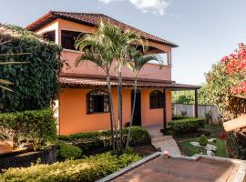 CASA C+L, hotel with parking in Tiradentes