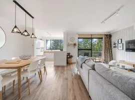 Avalanche 3 - 3BR Apartment l Central Location l Balcony l WiFi