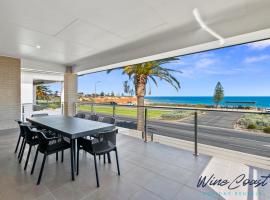Oceanview Escape by Wine Coast Holidays, holiday home in Port Noarlunga South