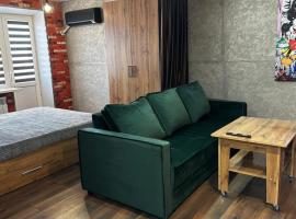 Комфортабельная однокомнатная квартира, ξενοδοχείο σε Μπαλκάς
