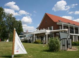 Ferienzentrum Yachthafen Rechlin, hotel in Rechlin
