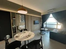 JQ Jesselton Quay Homestay Near Suria Mall, Gaya Street, jetty by GoodTravelKK 善旅民宿