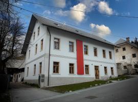Pr'Gavedarjo Eco Heritage B&B, hotel na Kranjskoj Gori