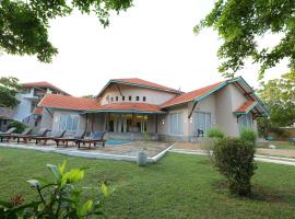 The Beach house by Kay Jay Hotels, hotel in Pasikuda
