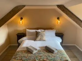 Unique Penzance apartment with cosy loft bedroom