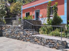 Casa Rural Los Chapines, country house in Vallehermoso