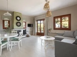 Tranquil Cottage, Paliouri #FeelsLikeHome