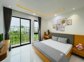 Bon's Homestay - NGUYÊN CĂN 3 phòng ngủ - Hai mặt tiền - Bãi đỗ xe có mái che miễn phí, parkolóval rendelkező hotel Huếban