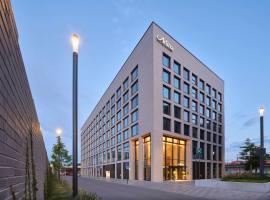 Adina Apartment Hotel Cologne, хотел в Кьолн