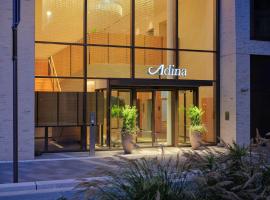 Adina Apartment Hotel Cologne, khách sạn ở Köln