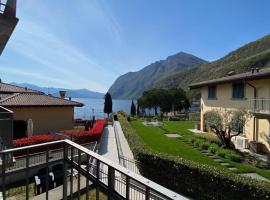 Alex's lake house, apartmen di Riva di Solto