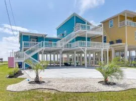 Walk to Shore Freeport Beach House with Grill!