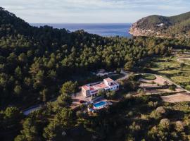 Oasis Living Villa Can Ramon: Cala Llonga'da bir otel