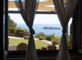 Wonderful maisonette overlooking the Aegean Sea, hotel in Petriaí